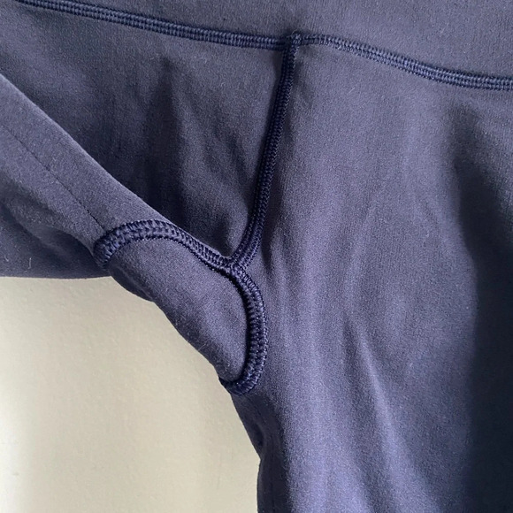 LULULEMON Reveal  Crop (15") Midnight Navy Size S - Picture 9 of 14